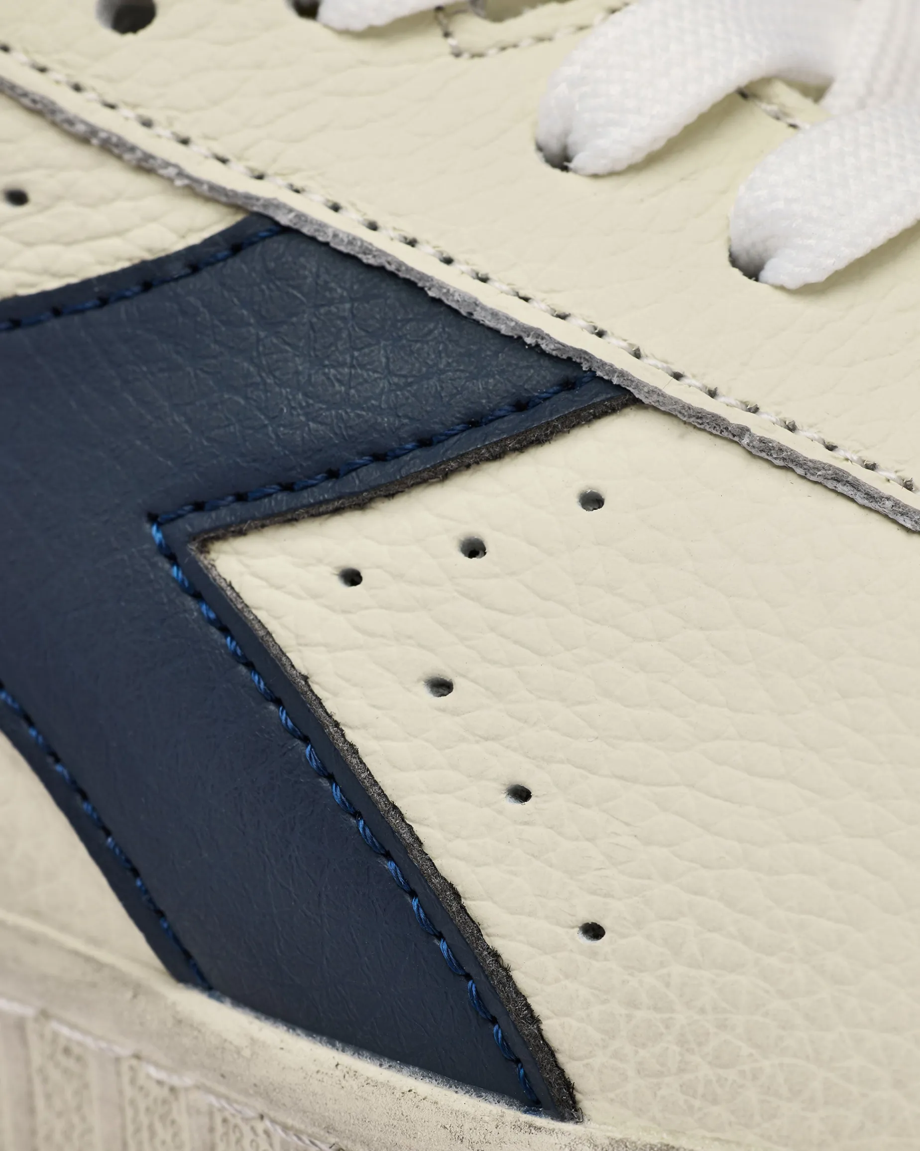 Diadora Game L Low Waxed Trainers White/Caspian Sea