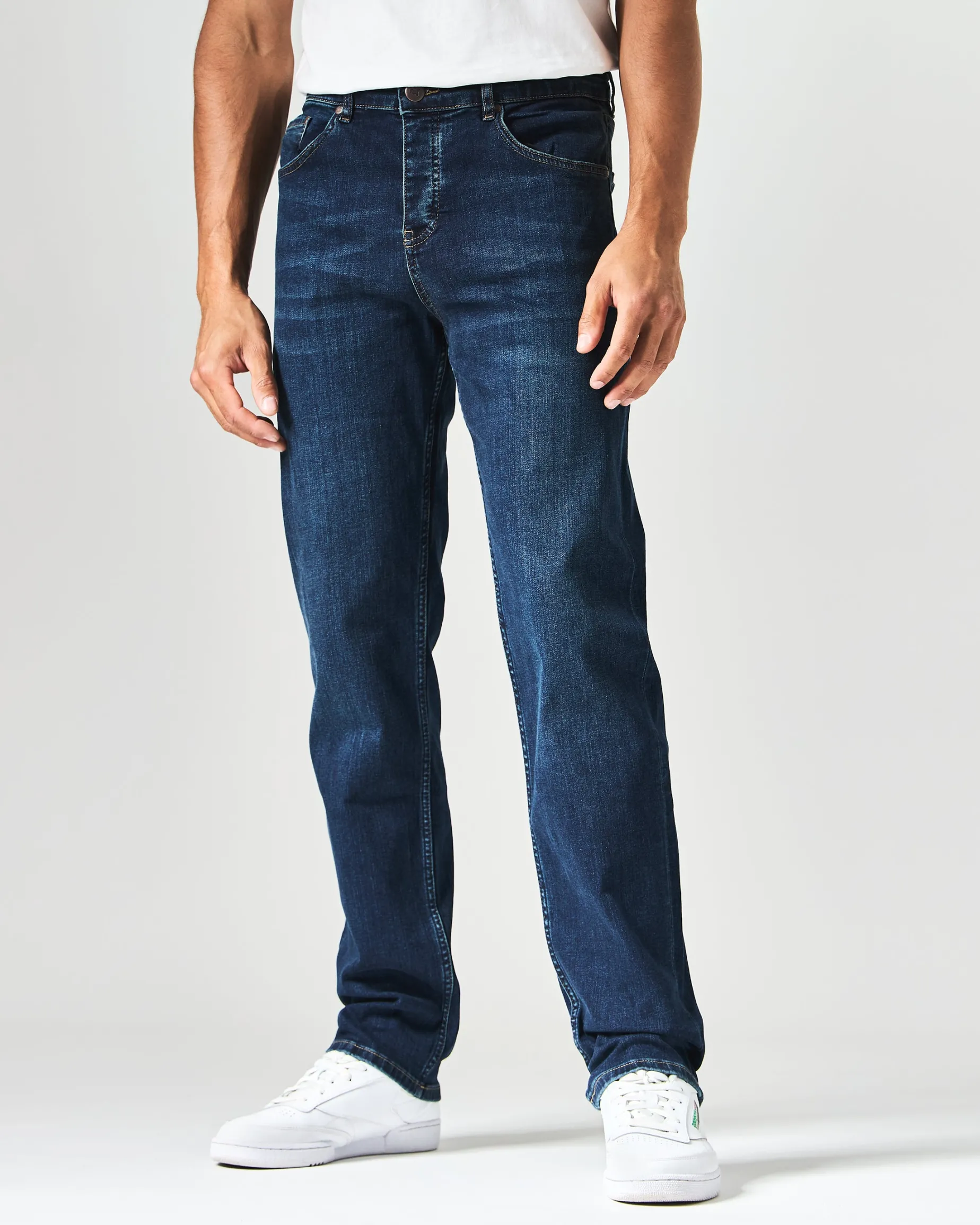 444 Easy Dark Vintage Denim Jeans