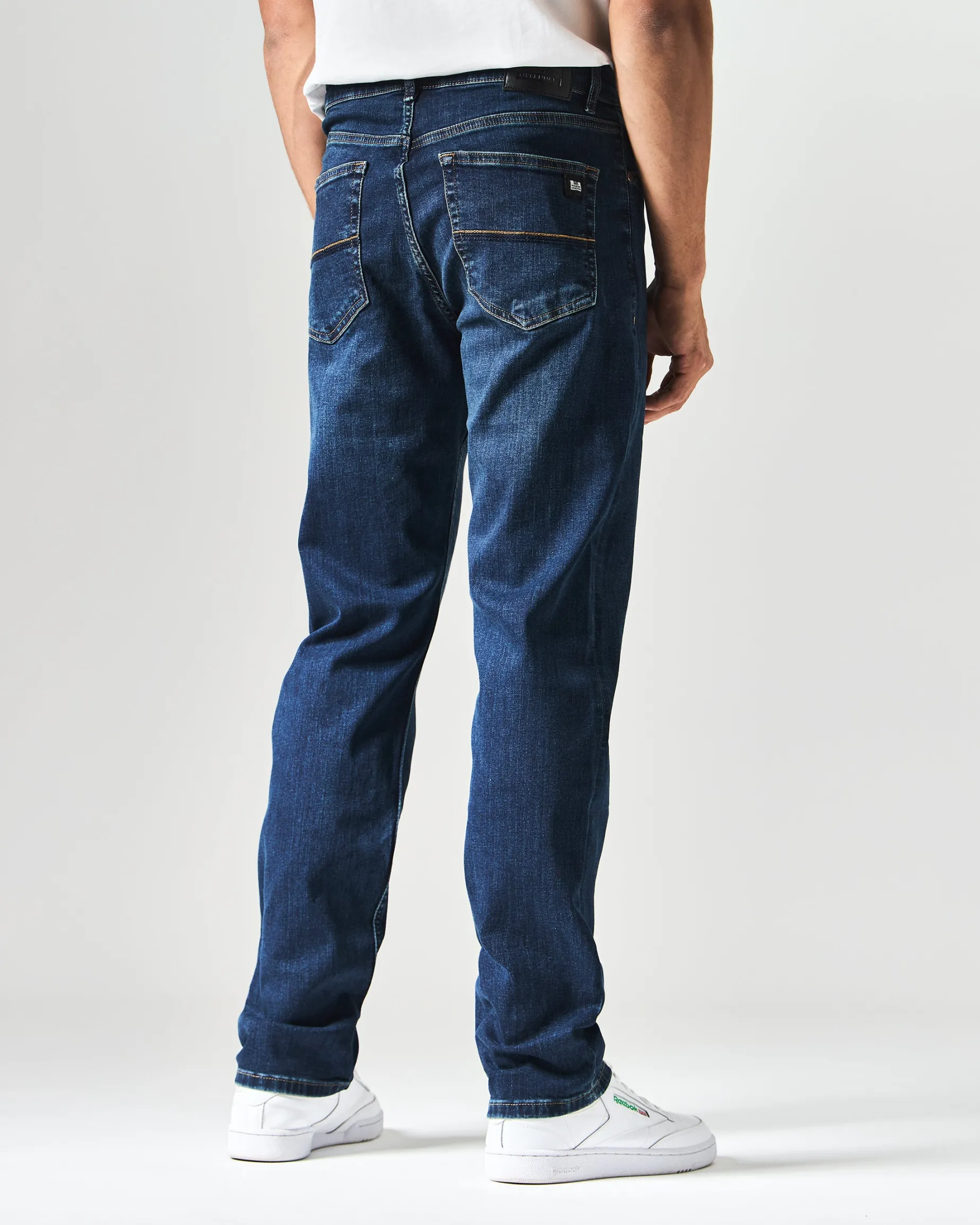 444 Easy Dark Vintage Denim Jeans