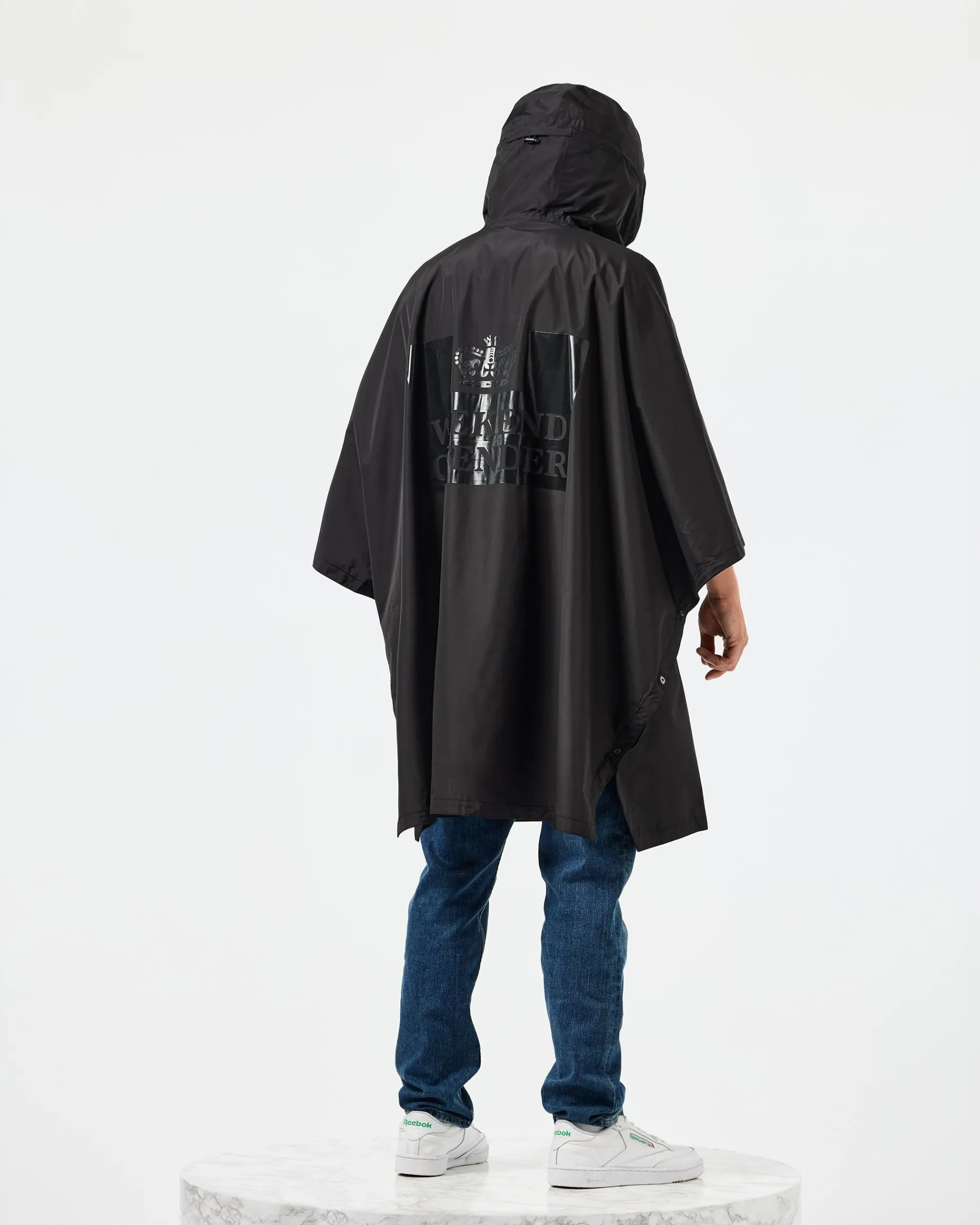 Poncho Black