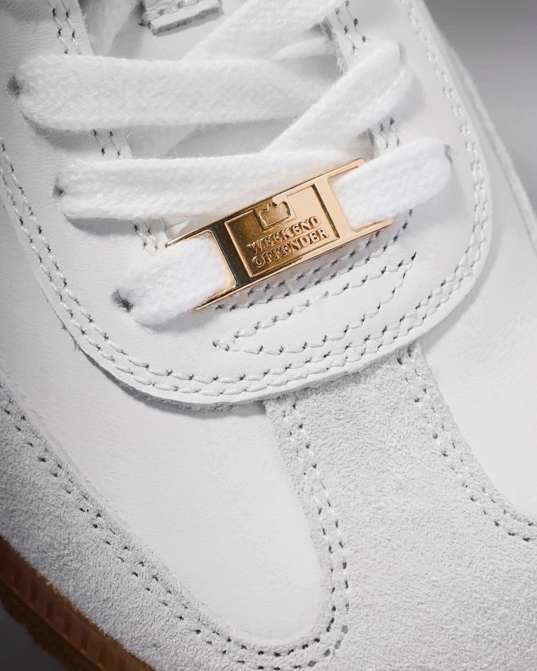 Shoelace Trainer Tag Gold